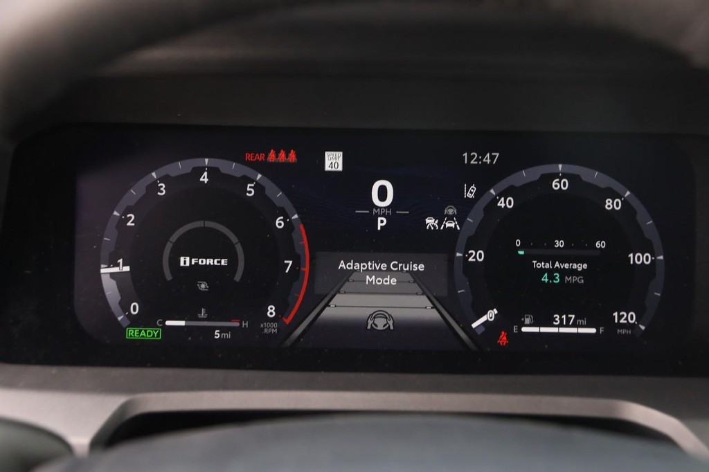 Toyota Tacoma 4WD Vehicle Full-screen Gallery Image 13