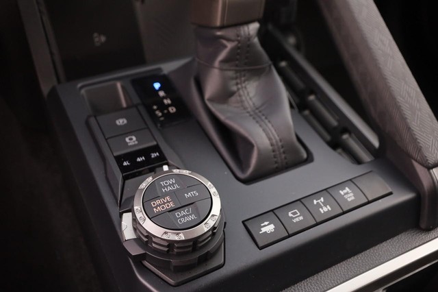 Toyota Tacoma 4WD Vehicle Image 18