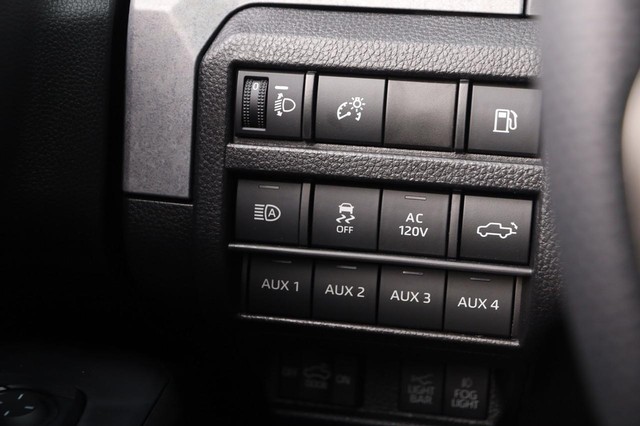 Toyota Tacoma 4WD Vehicle Image 21