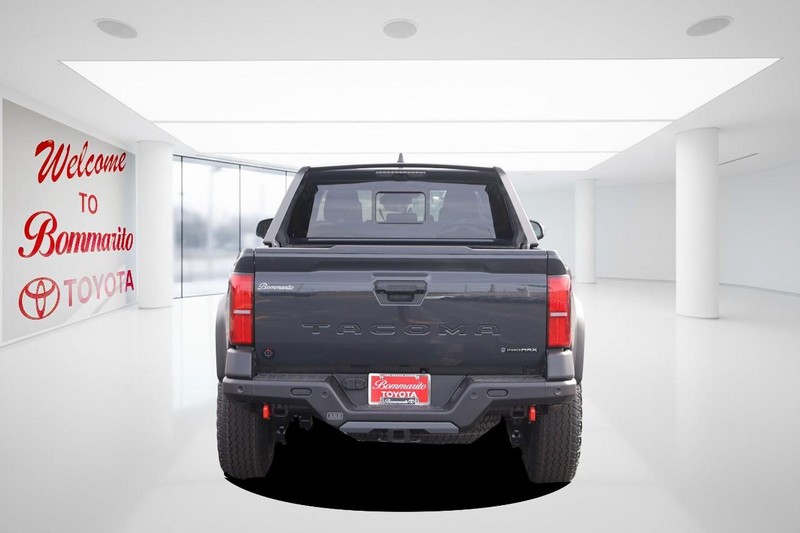 Toyota Tacoma 4WD Vehicle Image 06