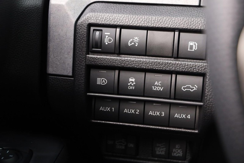 Toyota Tacoma 4WD Vehicle Image 21