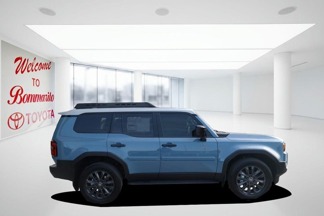 Toyota Land Cruiser Vehicle Image 05