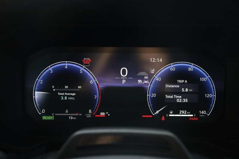 Toyota Land Cruiser Vehicle Image 11