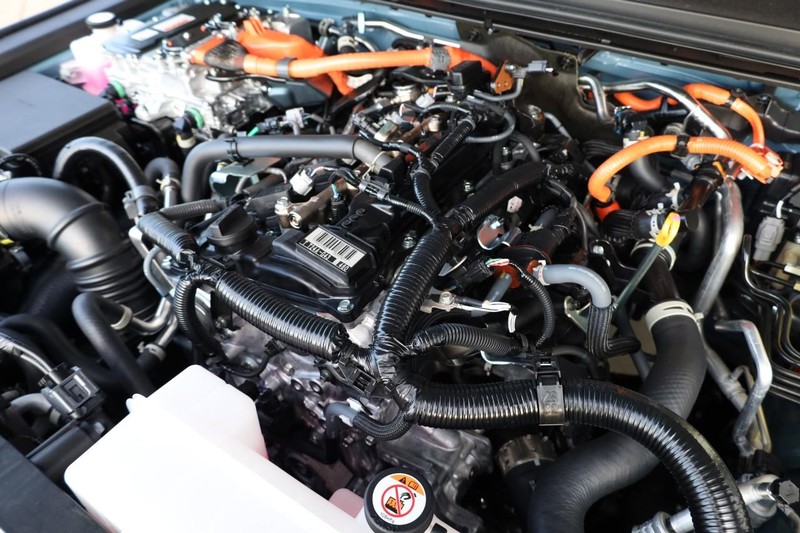 Toyota Land Cruiser Vehicle Image 26