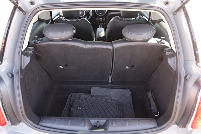 MINI Hardtop 2 Door Vehicle Image 07