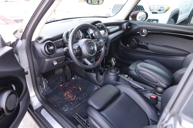 MINI Hardtop 2 Door Vehicle Image 20