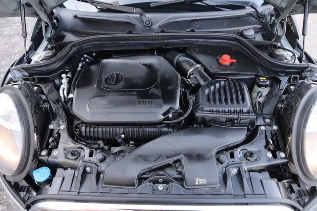 MINI Hardtop 2 Door Vehicle Image 23