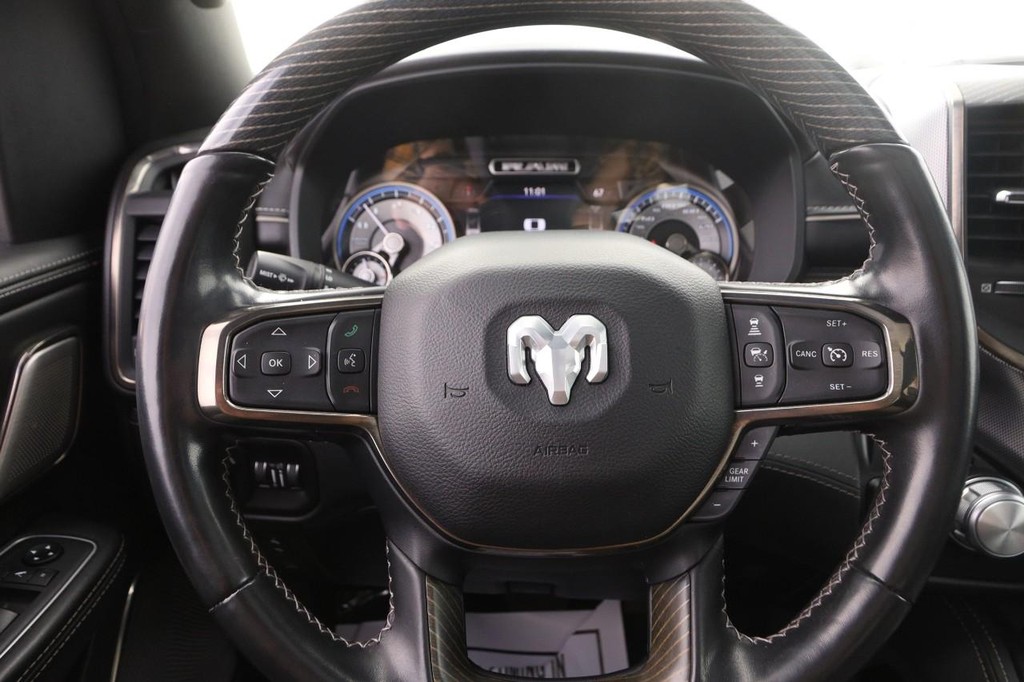 Ram 1500 Vehicle Full-screen Gallery Image 11