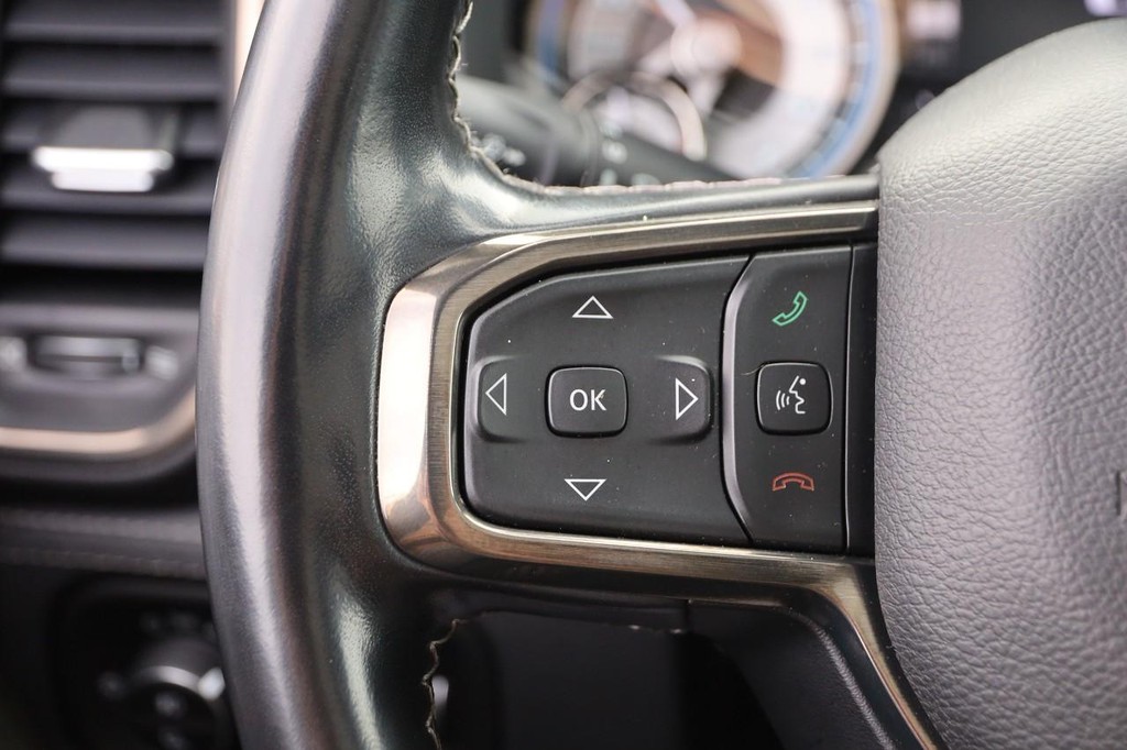 Ram 1500 Vehicle Full-screen Gallery Image 12