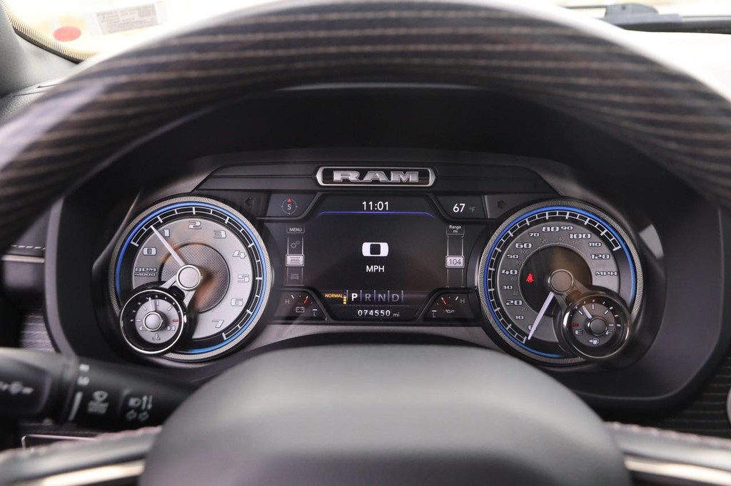 Ram 1500 Vehicle Full-screen Gallery Image 14