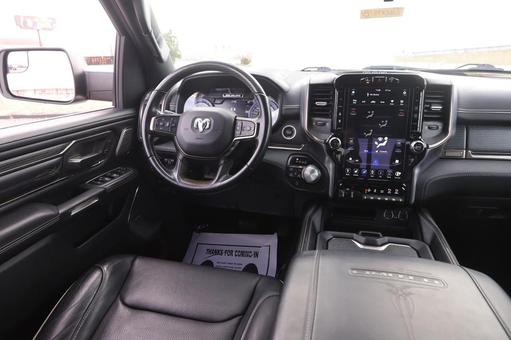 Ram 1500 Vehicle Full-screen Gallery Image 22