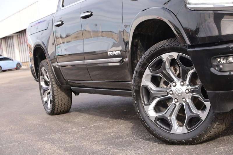 Ram 1500 Vehicle Image 03