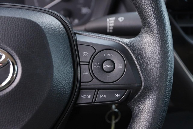 Toyota Corolla Vehicle Image 12