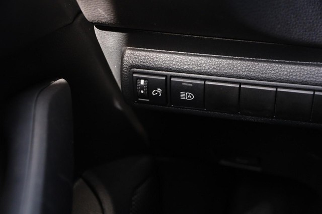 Toyota Corolla Vehicle Image 17