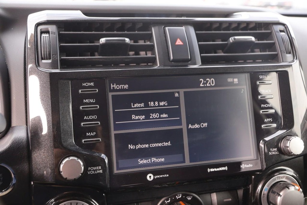 Toyota 4Runner Vehicle Full-screen Gallery Image 15