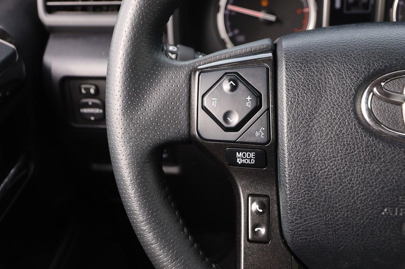 Toyota 4Runner Vehicle Image 11