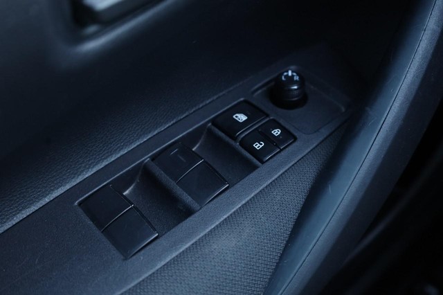 Toyota Corolla Vehicle Image 16