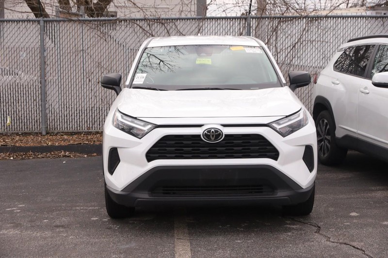 Toyota RAV4 Vehicle Image 03