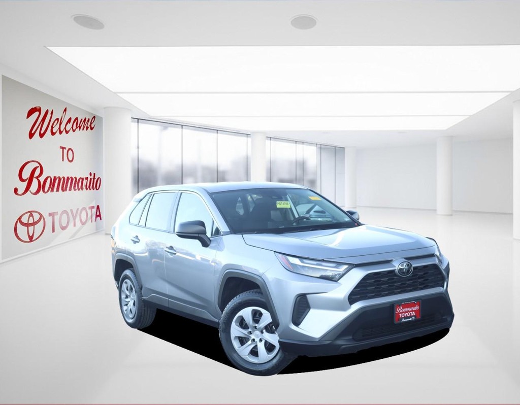 Toyota RAV4 Vehicle Full-screen Gallery Image 2