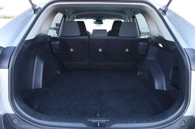 Toyota RAV4 Vehicle Image 07