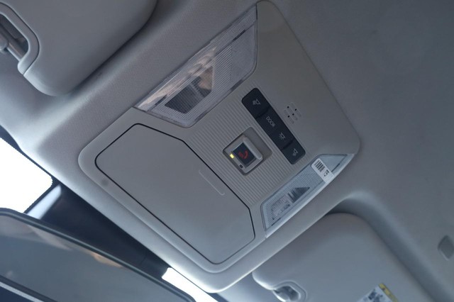 Toyota RAV4 Vehicle Image 17