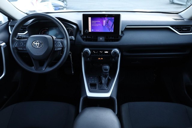 Toyota RAV4 Vehicle Image 21