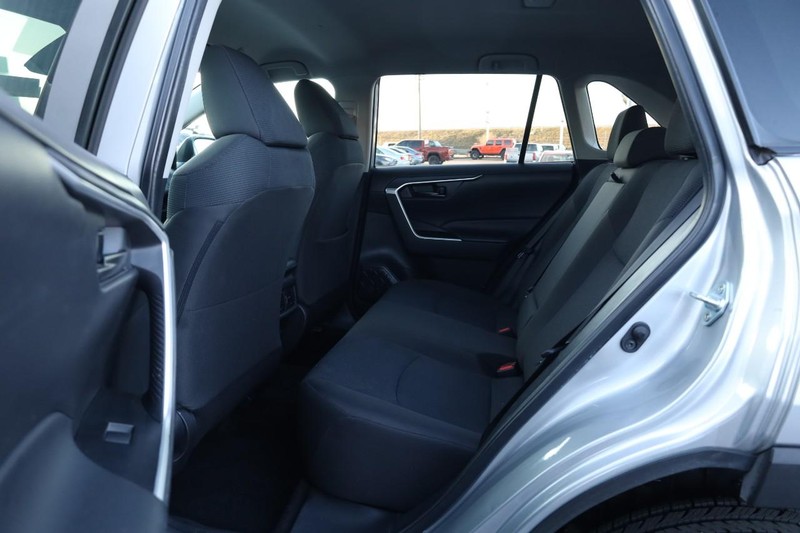 Toyota RAV4 Vehicle Image 20