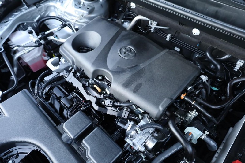 Toyota RAV4 Vehicle Image 24