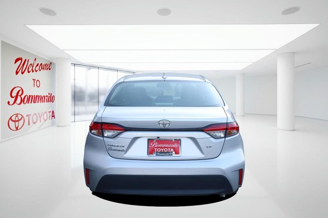 Toyota Corolla Vehicle Image 06
