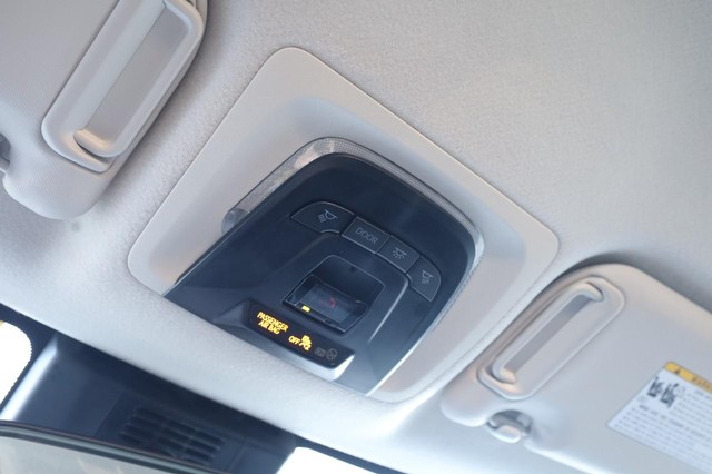 Toyota Corolla Vehicle Image 16