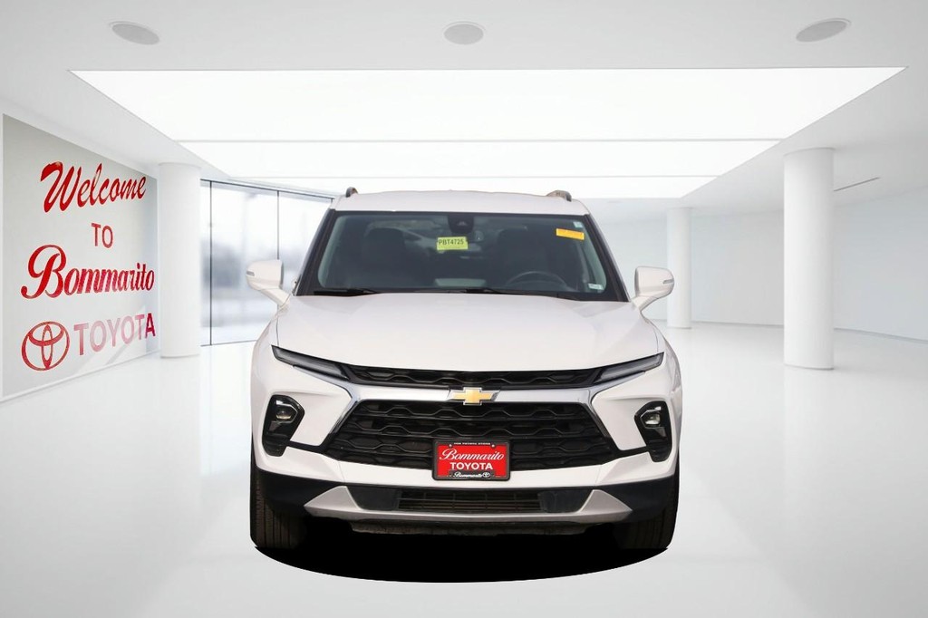 Chevrolet Blazer Vehicle Full-screen Gallery Image 4