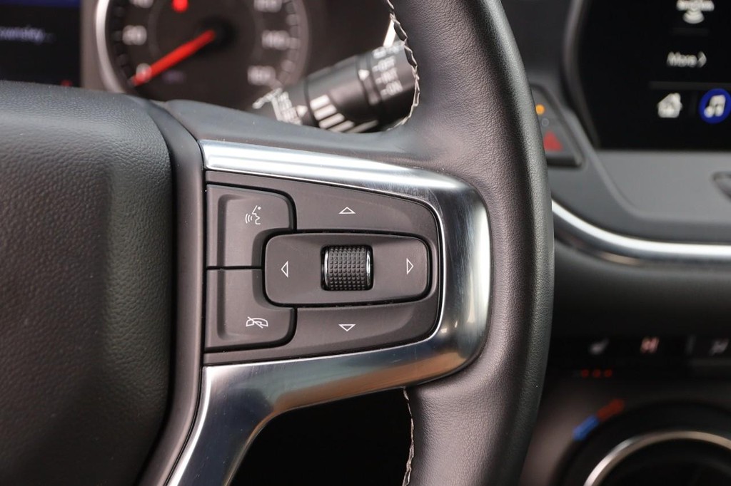 Chevrolet Blazer Vehicle Full-screen Gallery Image 13