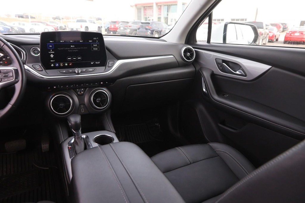 Chevrolet Blazer Vehicle Full-screen Gallery Image 25