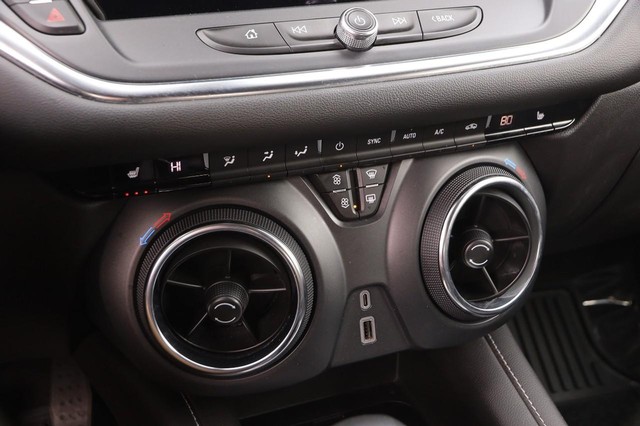 Chevrolet Blazer Vehicle Image 18