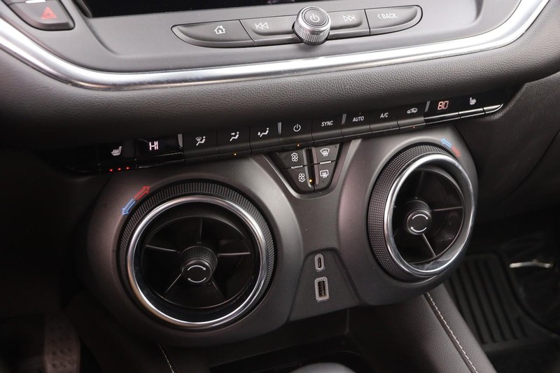 Chevrolet Blazer Vehicle Image 18