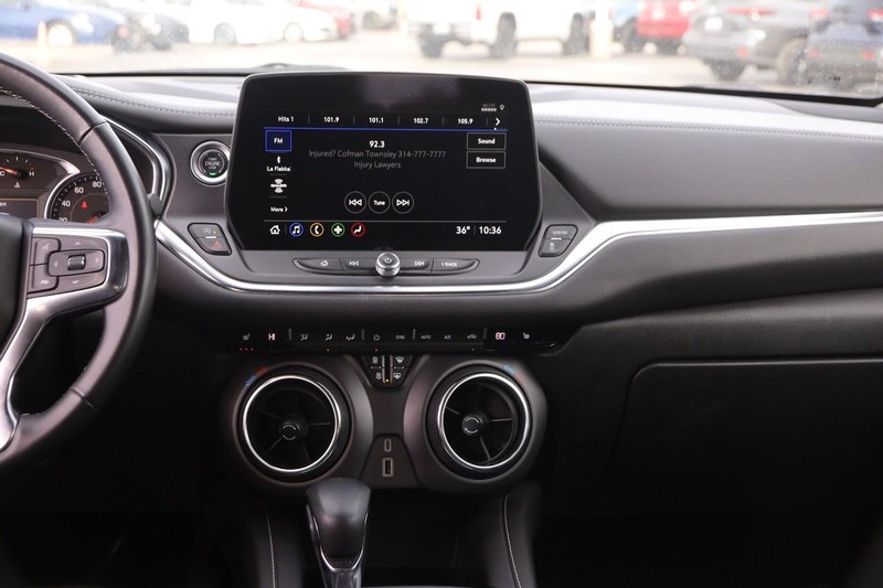 Chevrolet Blazer Vehicle Image 24