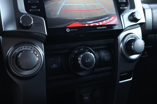 Toyota 4Runner Vehicle Image 14