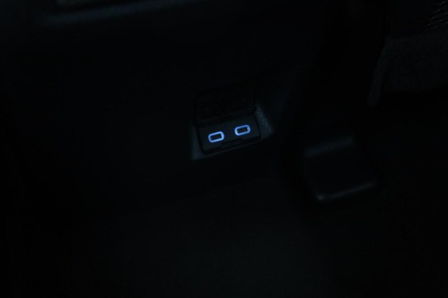 Toyota 4Runner Vehicle Image 22