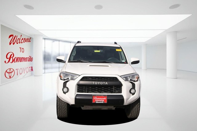 Toyota 4Runner Vehicle Image 04