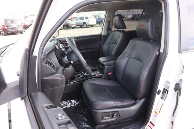 Toyota 4Runner Vehicle Image 08