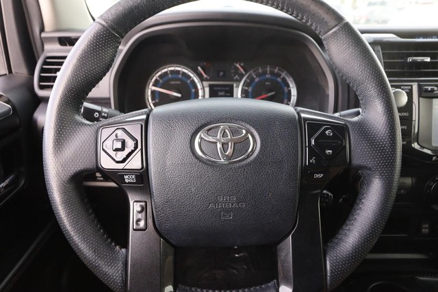 Toyota 4Runner Vehicle Image 10