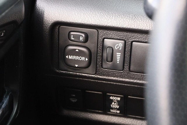 Toyota 4Runner Vehicle Image 19