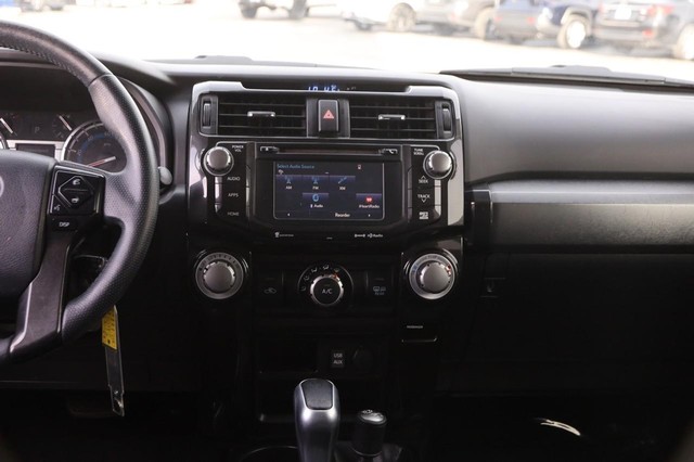 Toyota 4Runner Vehicle Image 23