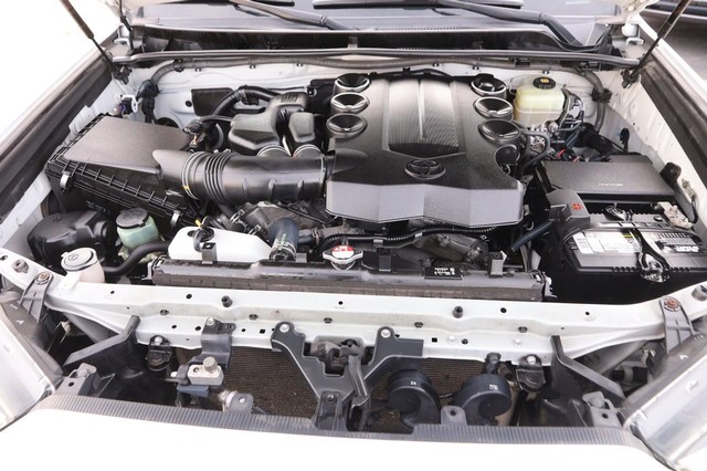 Toyota 4Runner Vehicle Image 26