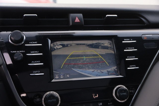 Toyota Camry Vehicle Image 17