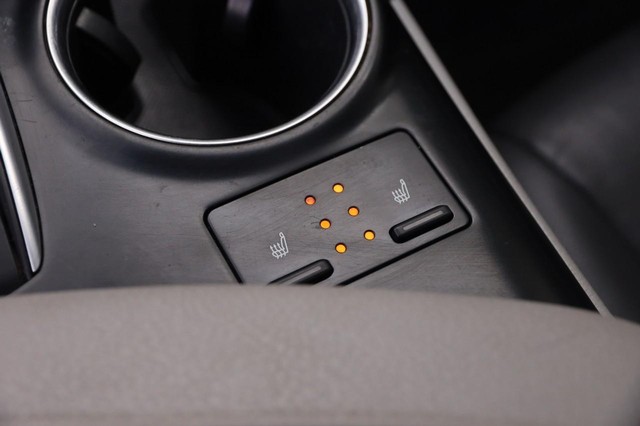 Toyota Camry Vehicle Image 20