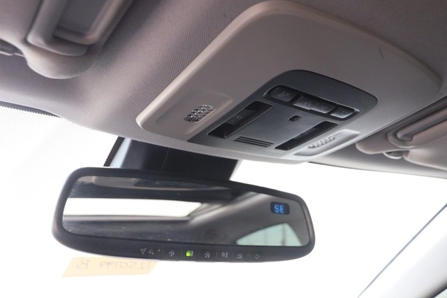 Toyota Camry Vehicle Image 22