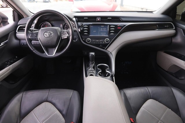 Toyota Camry Vehicle Image 23