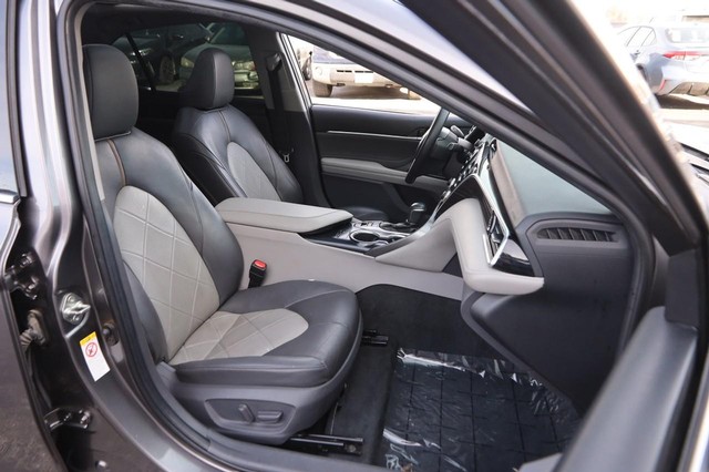 Toyota Camry Vehicle Image 28