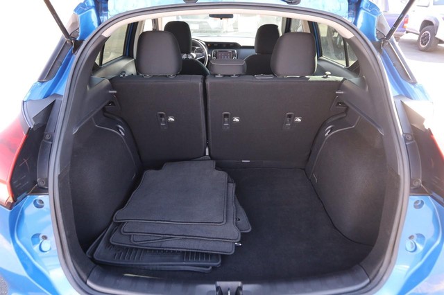 Nissan Kicks Vehicle Image 07